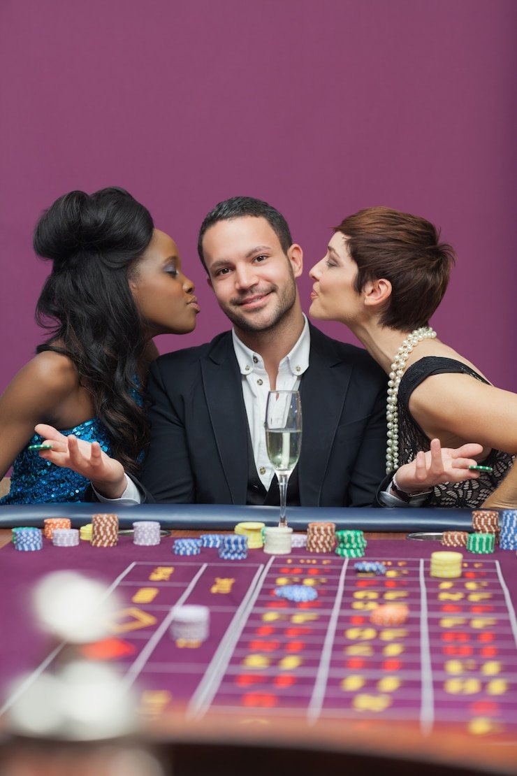 Baccarat SA Gaming dengan pembagian kartu yang transparan Meja Baccarat SA Gaming dengan kartu yang dibagikan